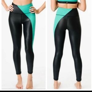 Jade river stone metallic light n tight ZYIA LEGGINGS